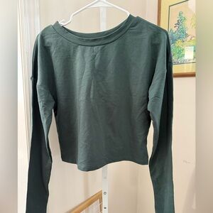 Honeydew, long sleeve crop green T-shirt. NWOT. Size Small